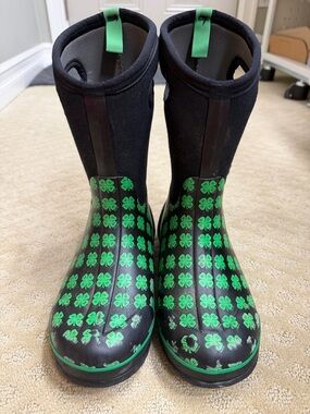 Bogs Rain Boots with Green Clover Pattern